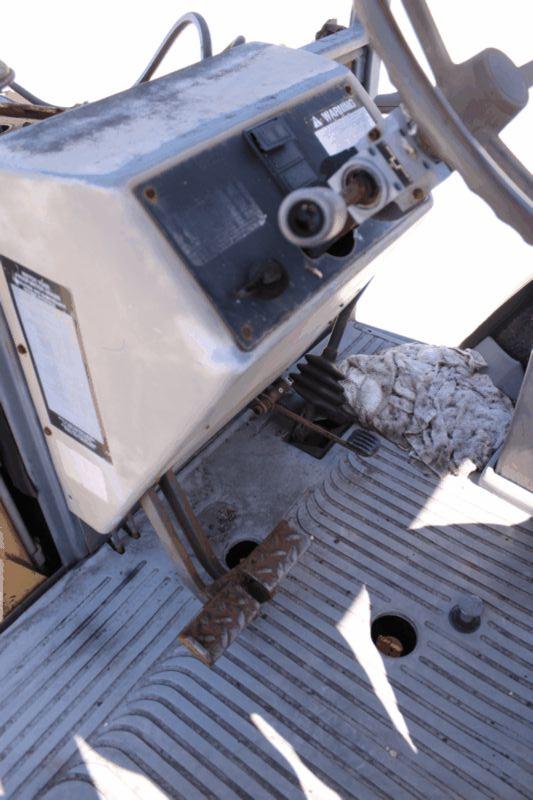 Ford 555D Backhoe Loader