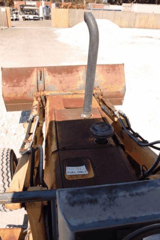 Ford 555D Backhoe Loader