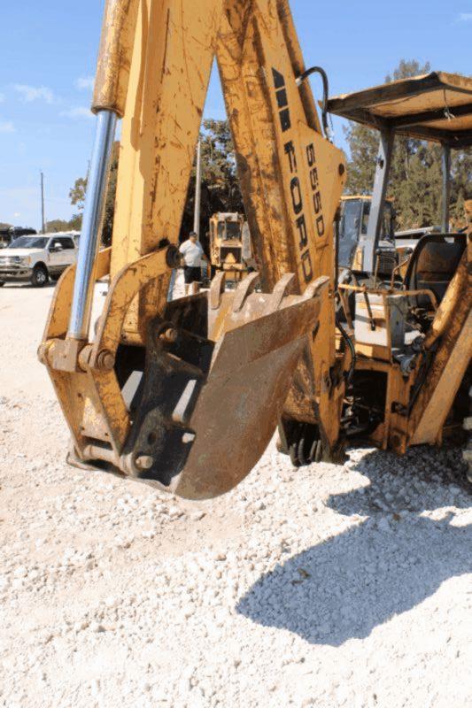 Ford 555D Backhoe Loader