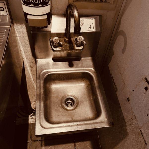 Wall Mounted Hand Sink