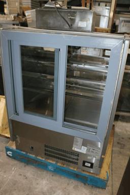 Structrual Concept 39" Bakery Case