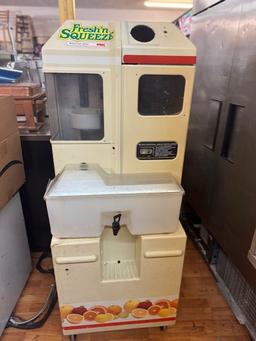 Fresh 'n Squezze Multi-Fruit Juicer