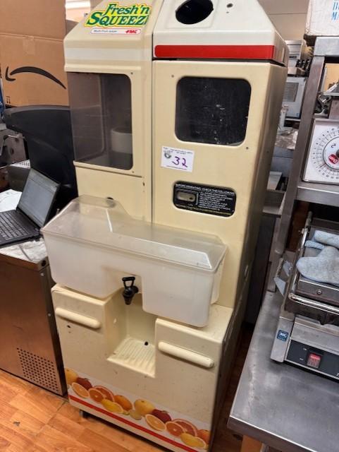 Fresh 'n Squezze Multi-Fruit Juicer