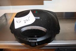 Fine Made Cookie Maker