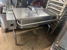 Groien 40 Gal. Tilt Braising Pan