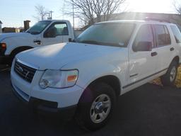2006 FORD EXPLORER 4 DOOR,4WD,POWER WINDOW AND DOOR LOCKS,ADVANCE TRAC RSC,