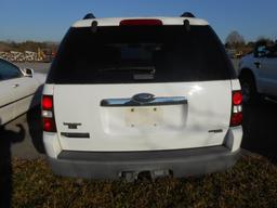 2006 FORD EXPLORER 4 DOOR,4WD,POWER WINDOW AND DOOR LOCKS,ADVANCE TRAC RSC,