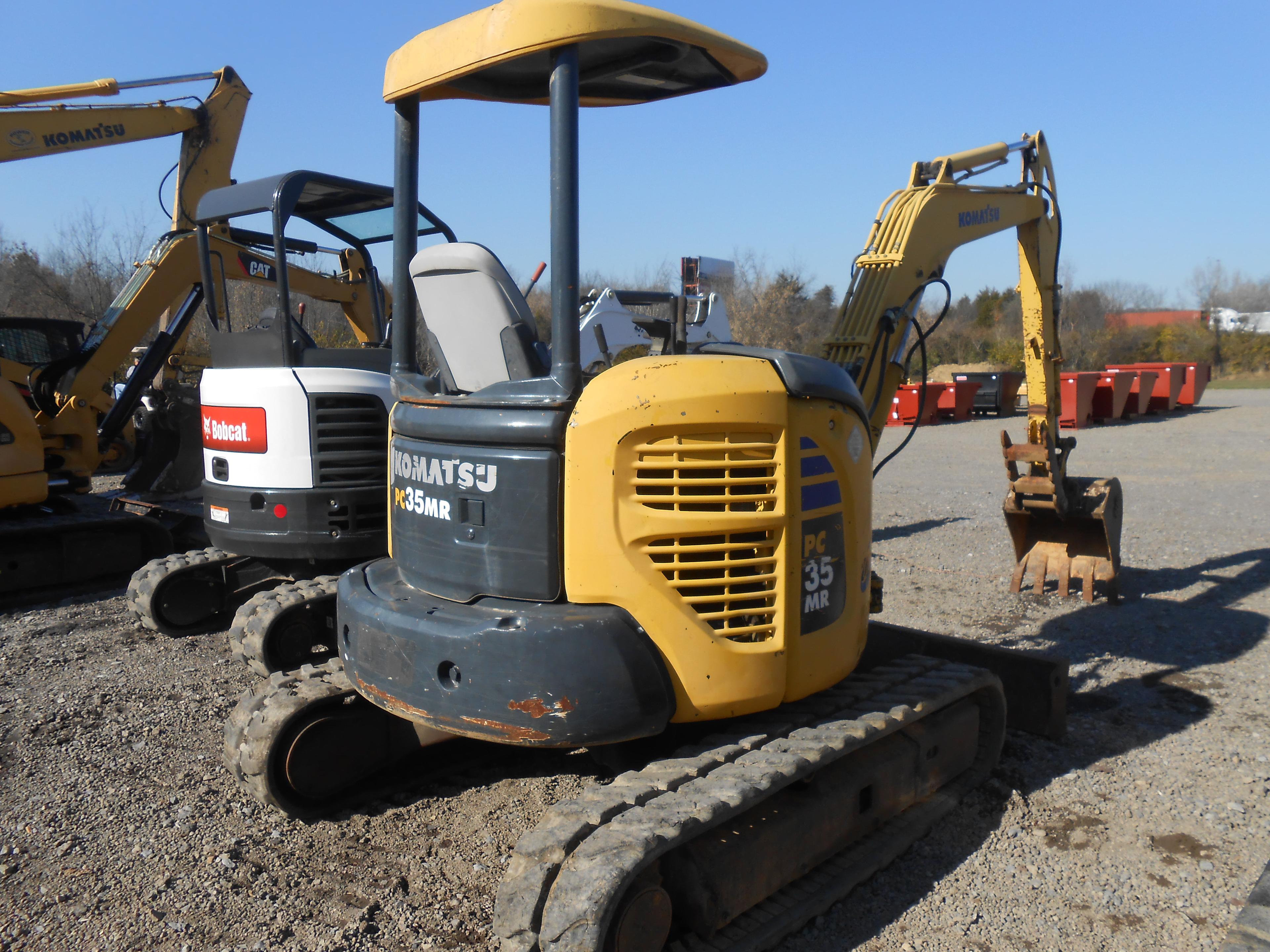 2007 KOMATSU PC35MR-2 EXCAVATOR OROPS, FRONT BLADE, RUBBER TRACKS, BUCKET W