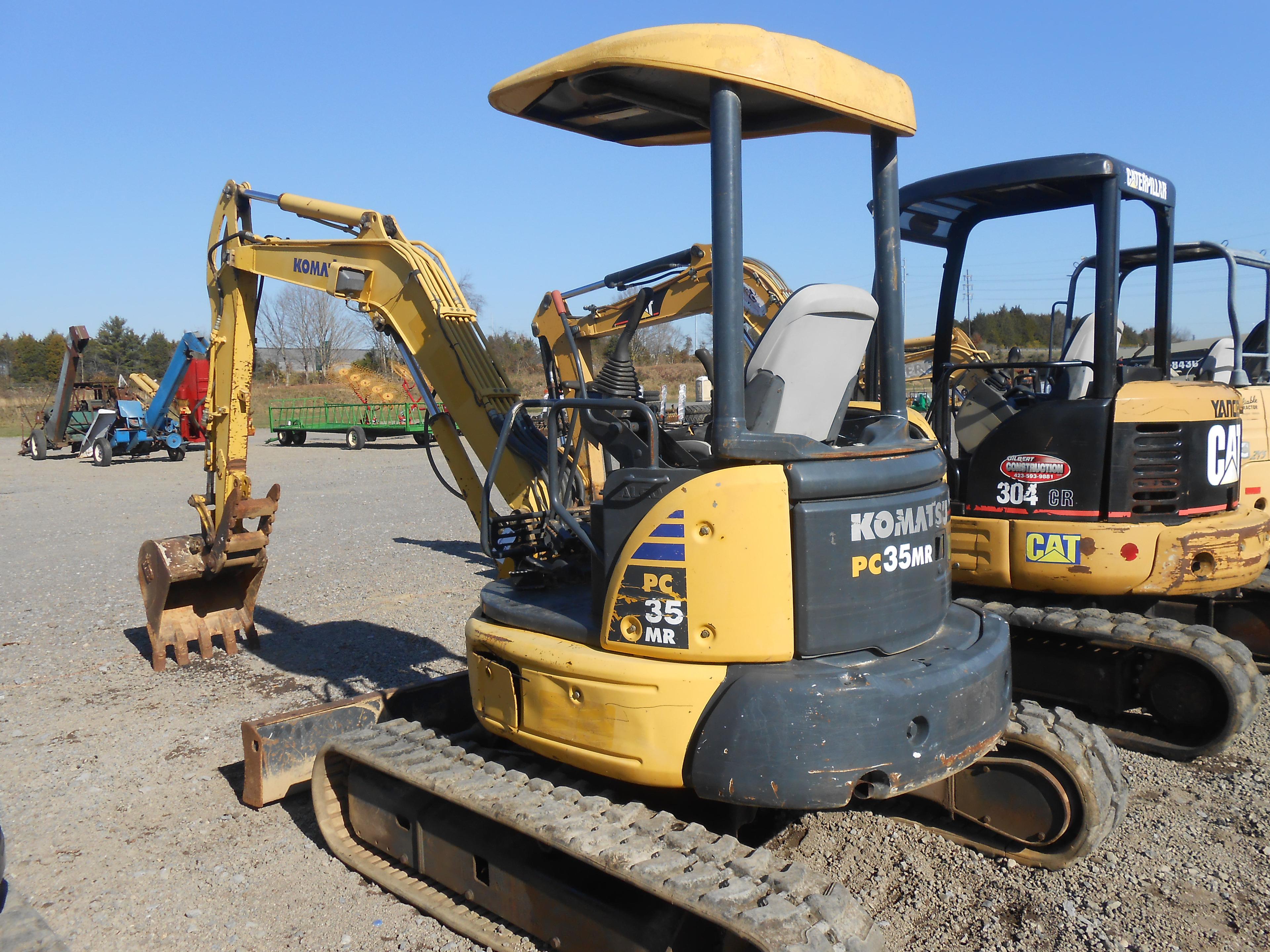 2007 KOMATSU PC35MR-2 EXCAVATOR OROPS, FRONT BLADE, RUBBER TRACKS, BUCKET W