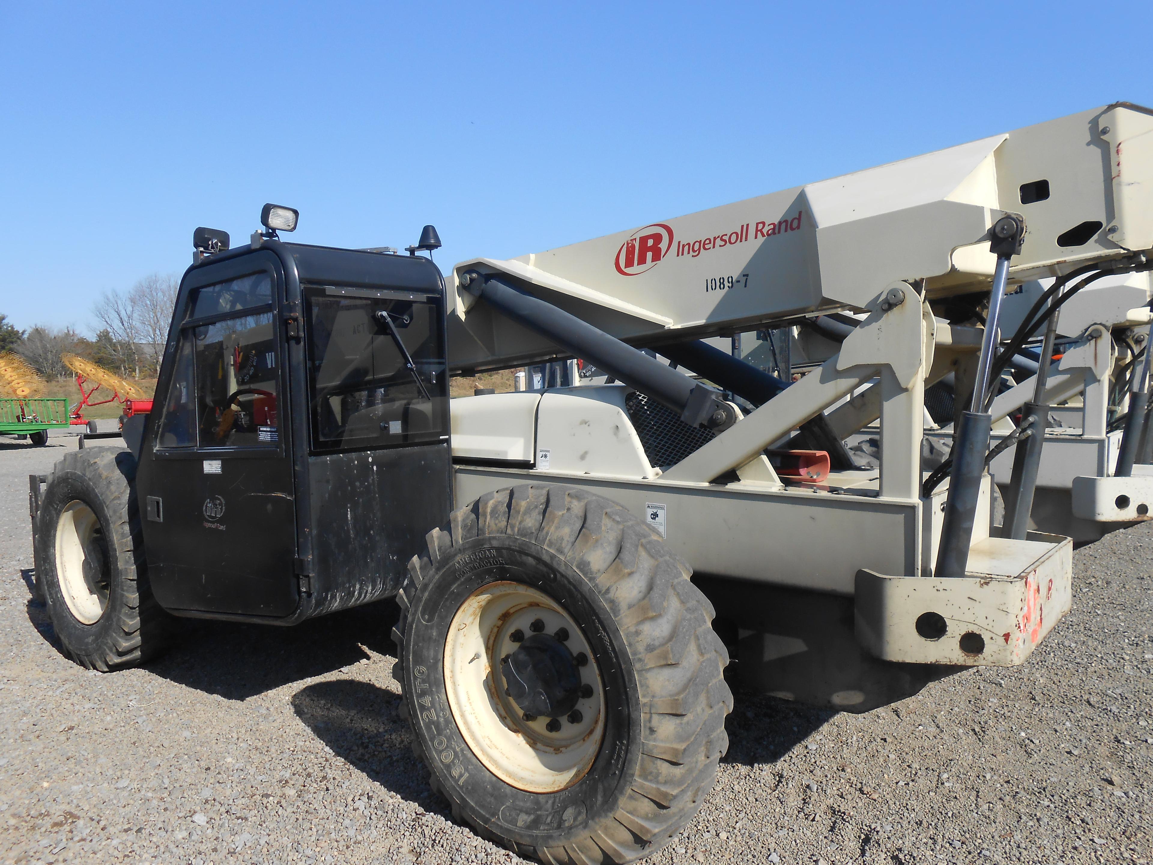 2006 INGERSOLL-RAND TELESCOPIC BOOM FORK-LIFT VR-843C,4WD,ENCLOSED CAB, W /