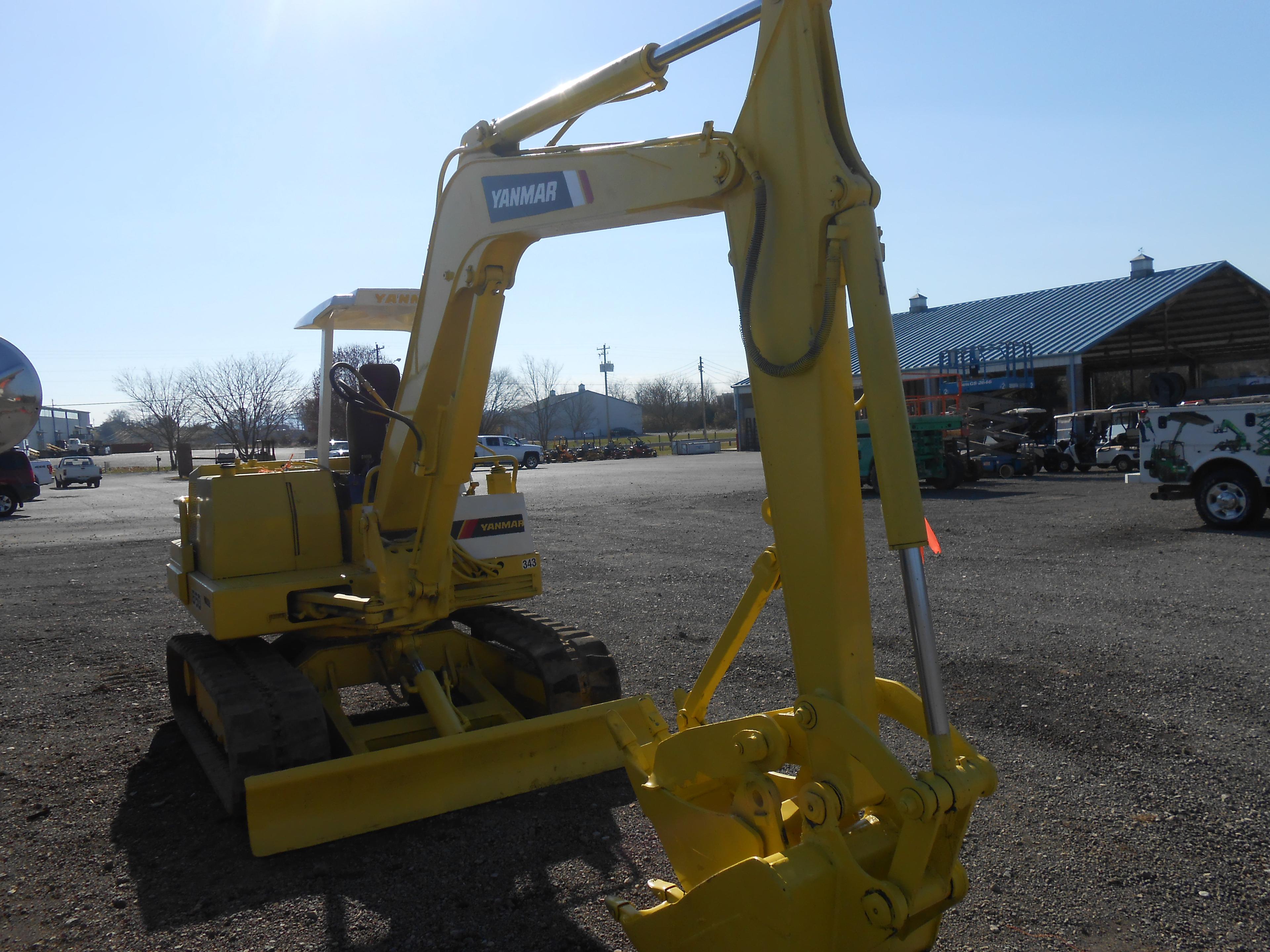 1992 YANMAR B50 EXCAVATOR OROPS, FRONT BLADE, RUBBER TRACKS W/ QTY 2) BUCKE