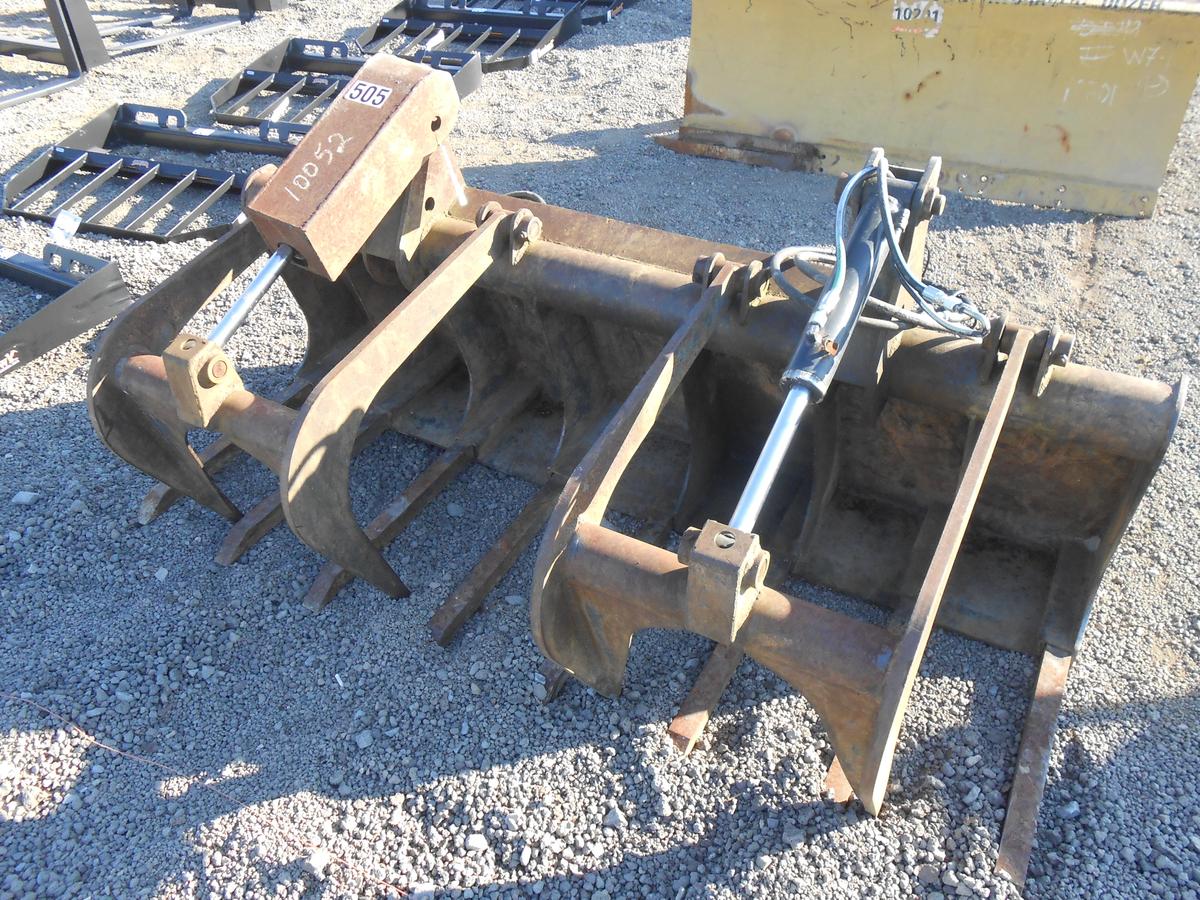 GRAPPLE FITS SKID STEER LOADER