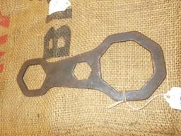 WAGON WRENCH