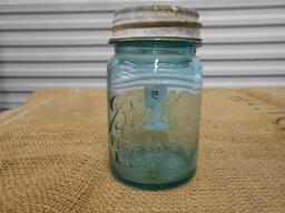 ANTIQUE GREEN PINT MASON JAR W/ ZINC LID