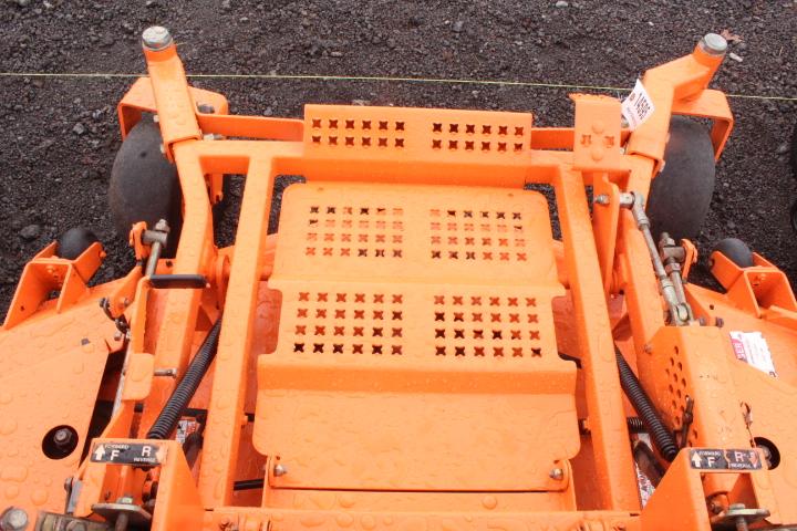 SCAG TURF TIGER ZERO TURN MOWER