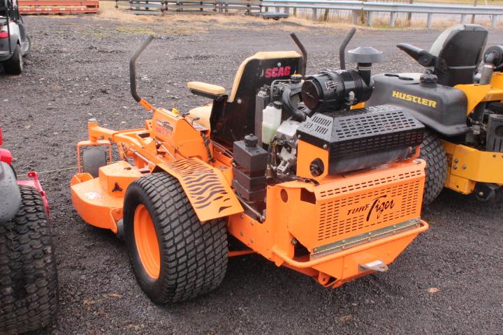 SCAG TURF TIGER ZERO TURN MOWER