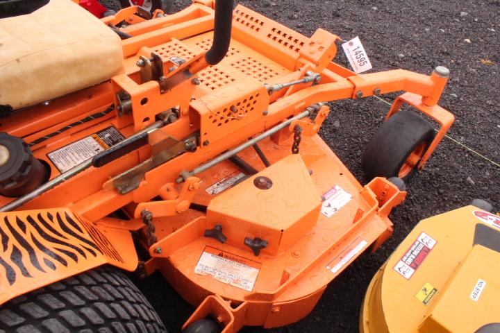 SCAG TURF TIGER ZERO TURN MOWER