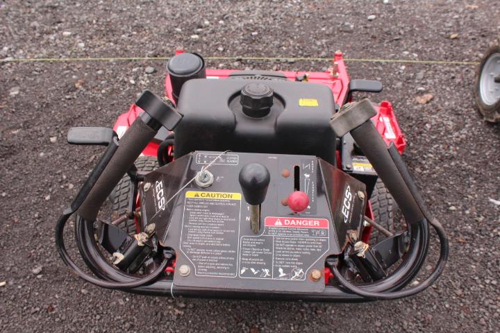 EXMARK TURF TRACER S-SERIES ZERO TURN MOWER