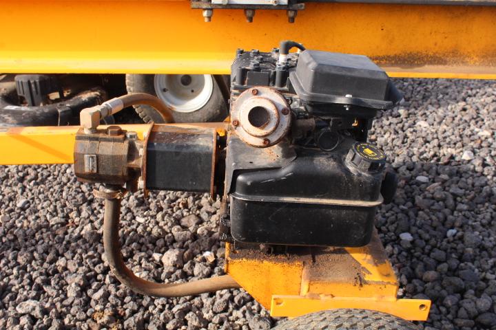 DUERR 20 TON LOG SPLITTER