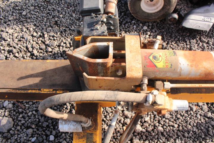 DUERR 20 TON LOG SPLITTER
