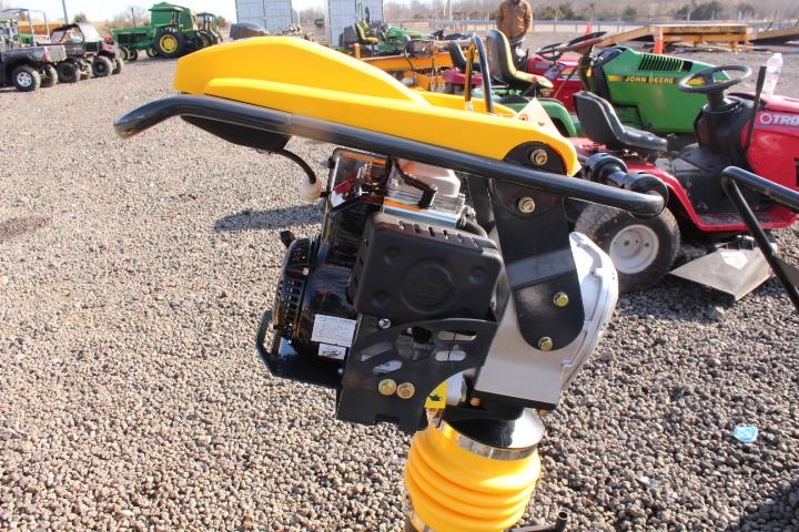 UNUSED MUSTANG ML80D WACKER PACKER