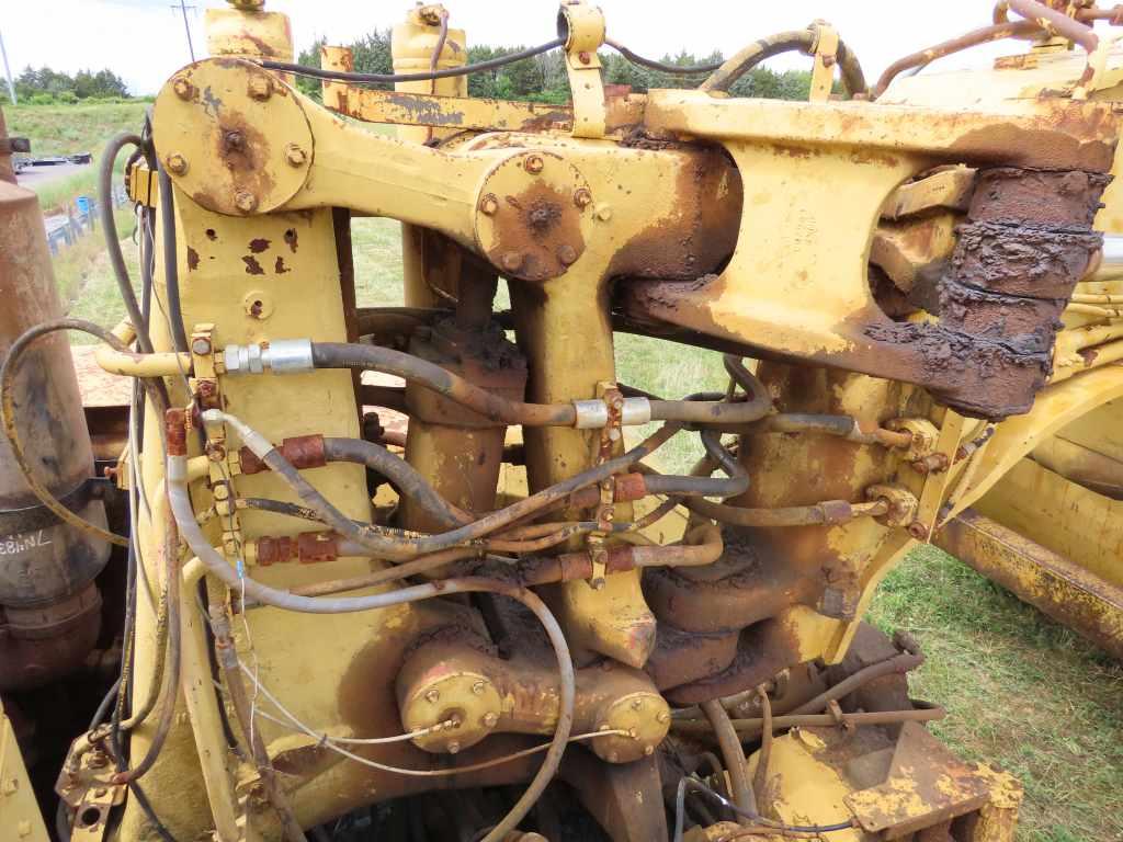 CAT 637D SCRAPER