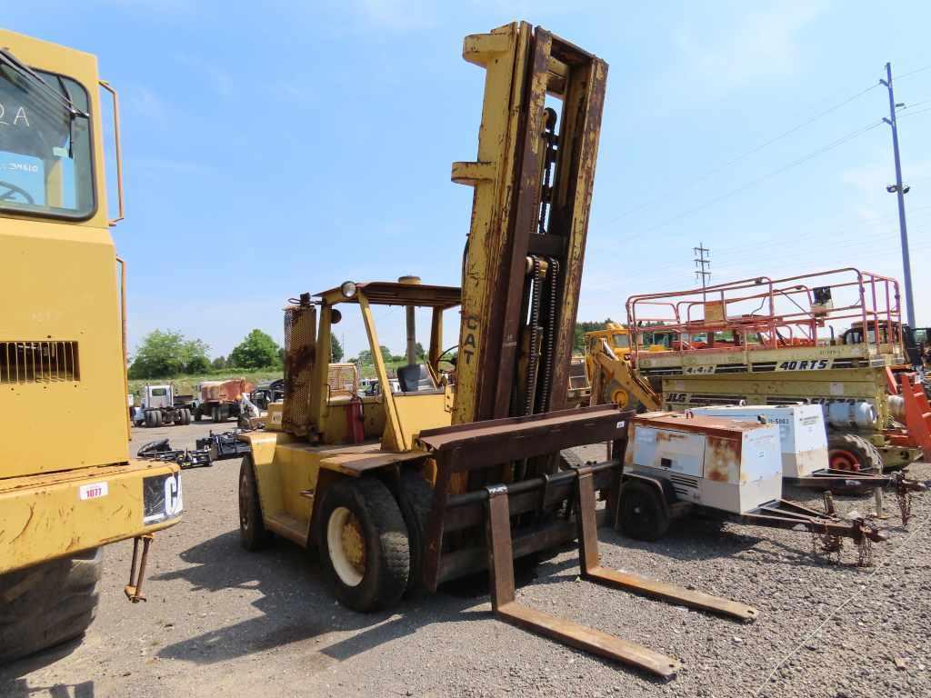 CAT FORKLIFT V160