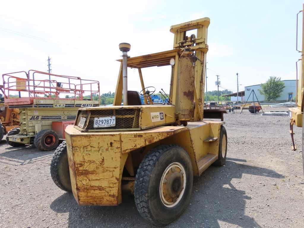 CAT FORKLIFT V160