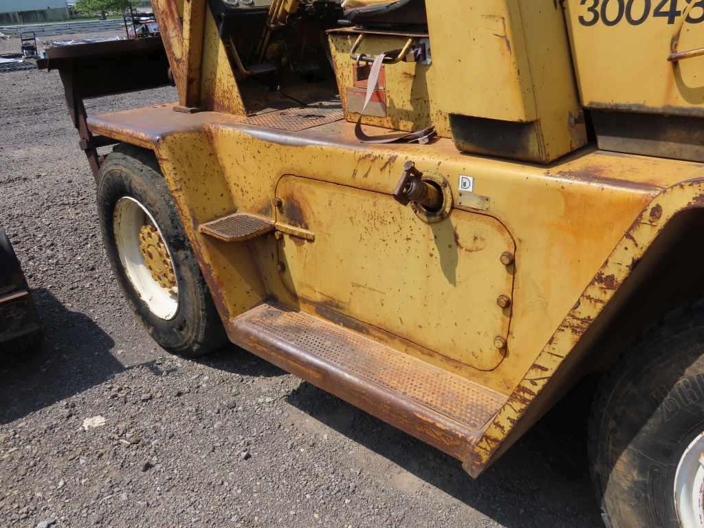CAT FORKLIFT V160