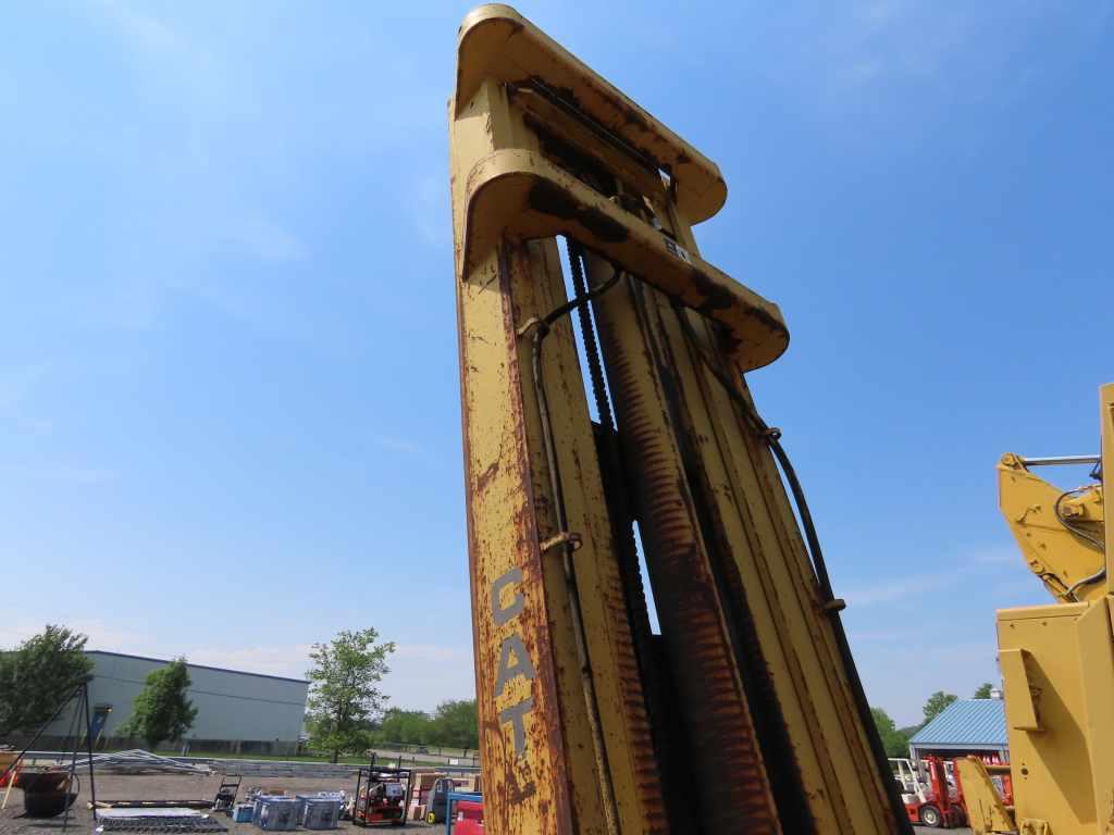 CAT FORKLIFT V160
