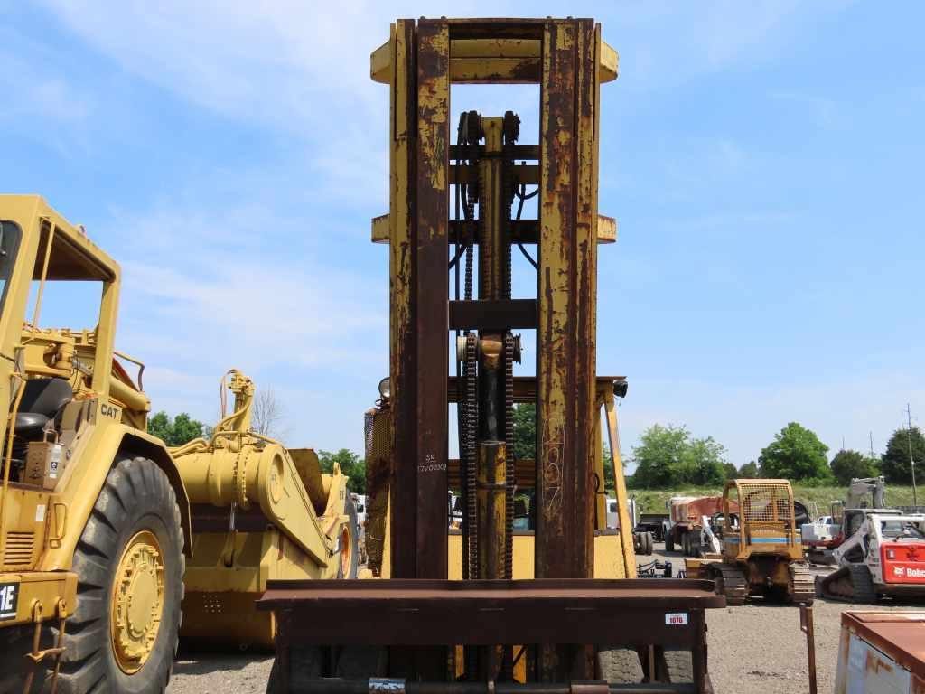 CAT FORKLIFT V160