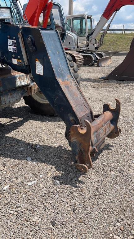 NEW HOLLAND LM435 TELEHANDLER 4WD