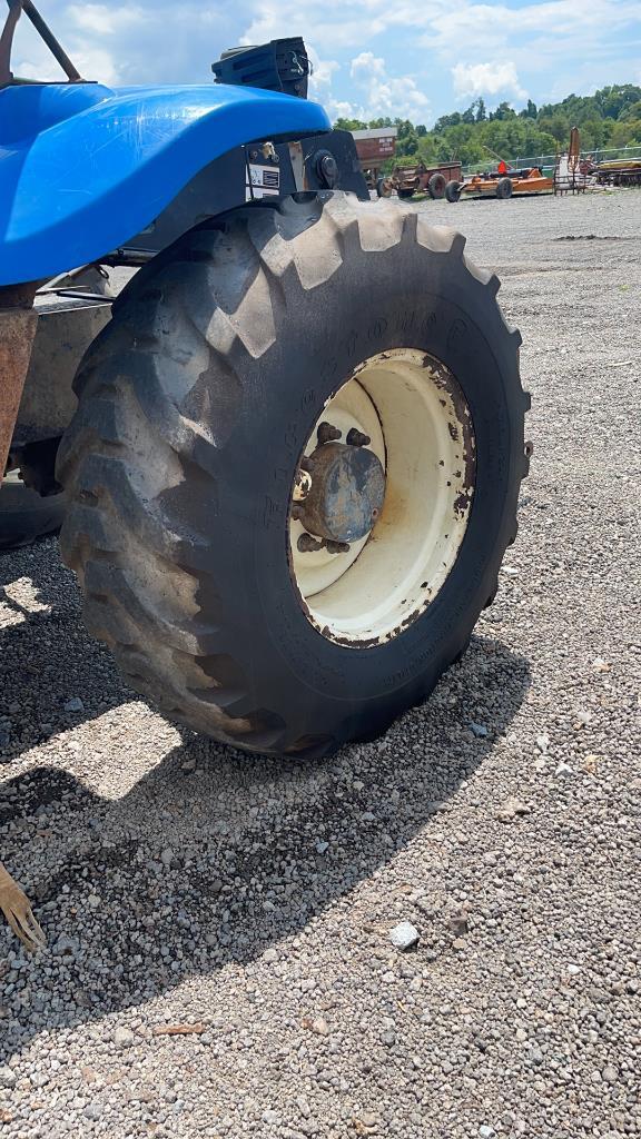 NEW HOLLAND LM435 TELEHANDLER 4WD