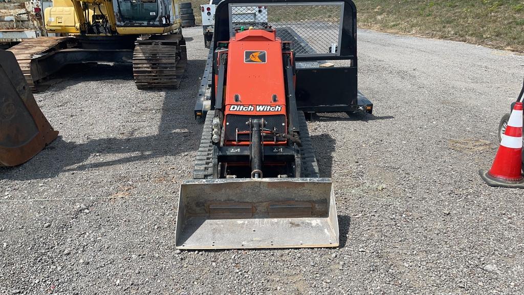 2017 DITCH WITCH SK1050 MINI SKID LOADER