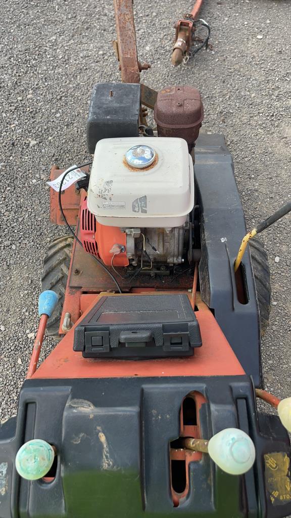 DITCH WITCH 1220 WALK BEHIND TRENCHER