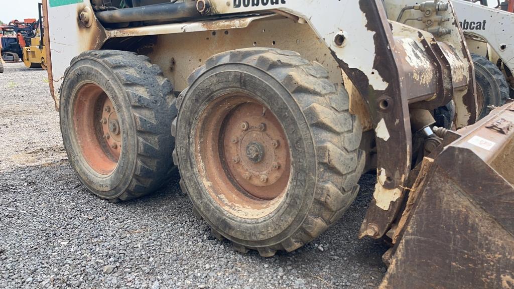BOBCAT 753 SKID STEER