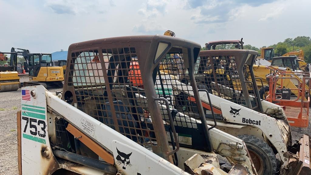 BOBCAT 753 SKID STEER