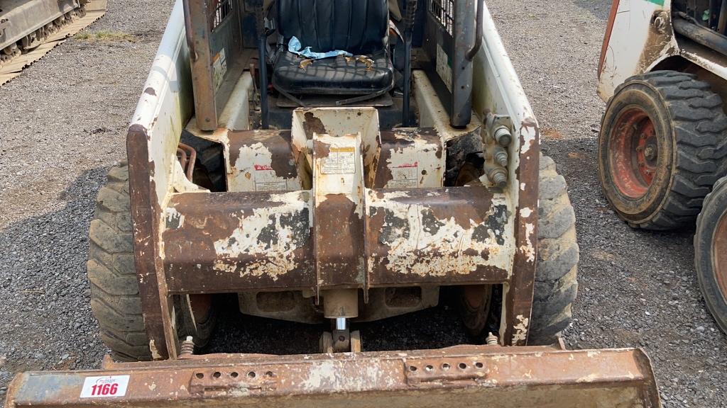 BOBCAT 753 SKID STEER