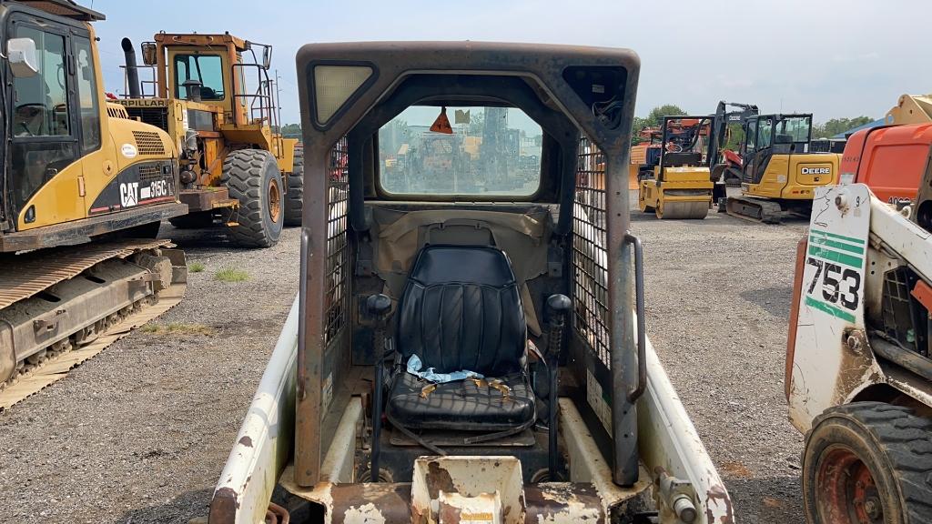 BOBCAT 753 SKID STEER