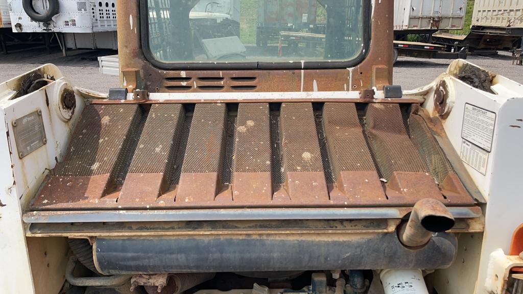 BOBCAT 753 SKID STEER