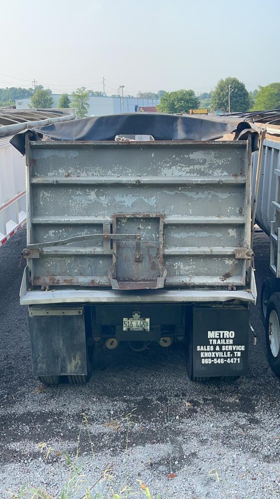 FRUEHAUF 32' TRI AXLE SEMI DUMP TRAILER
