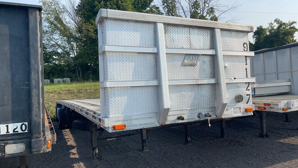 1989 EAST 45' SPREAD AXLE FLATBED SEMI TRAILER