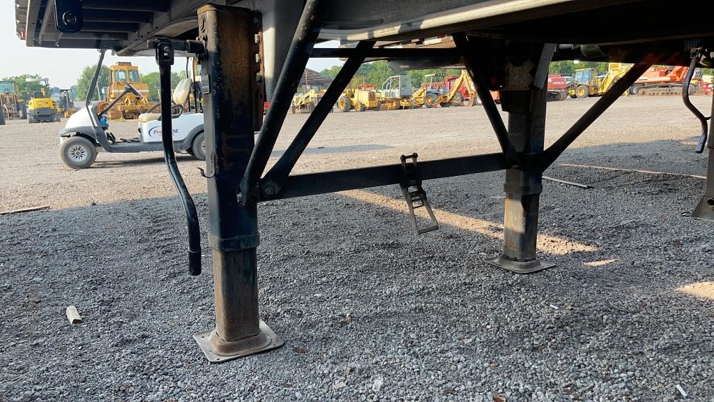 1989 EAST 45' SPREAD AXLE FLATBED SEMI TRAILER