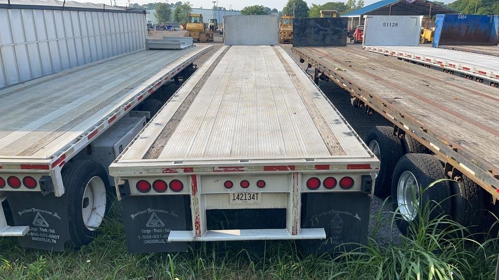 1989 EAST 45' SPREAD AXLE FLATBED SEMI TRAILER
