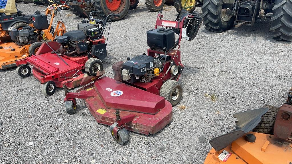 GIANT VAC TURF DOMINATOR WALK BEHIND MOWER