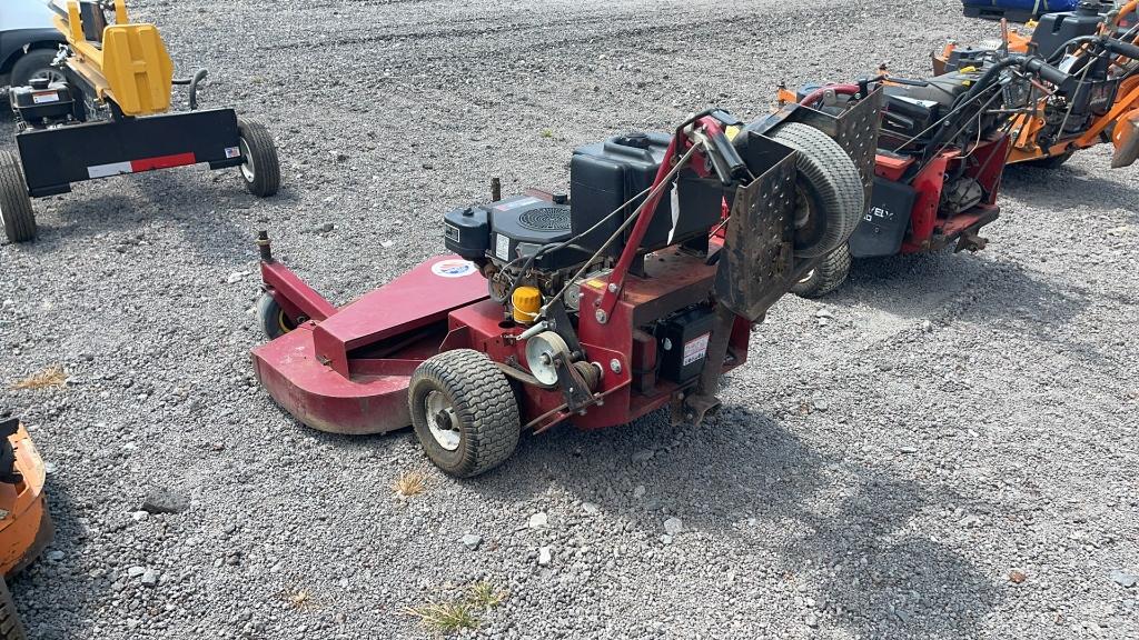 GIANT VAC TURF DOMINATOR WALK BEHIND MOWER