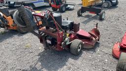 GIANT VAC TURF DOMINATOR WALK BEHIND MOWER