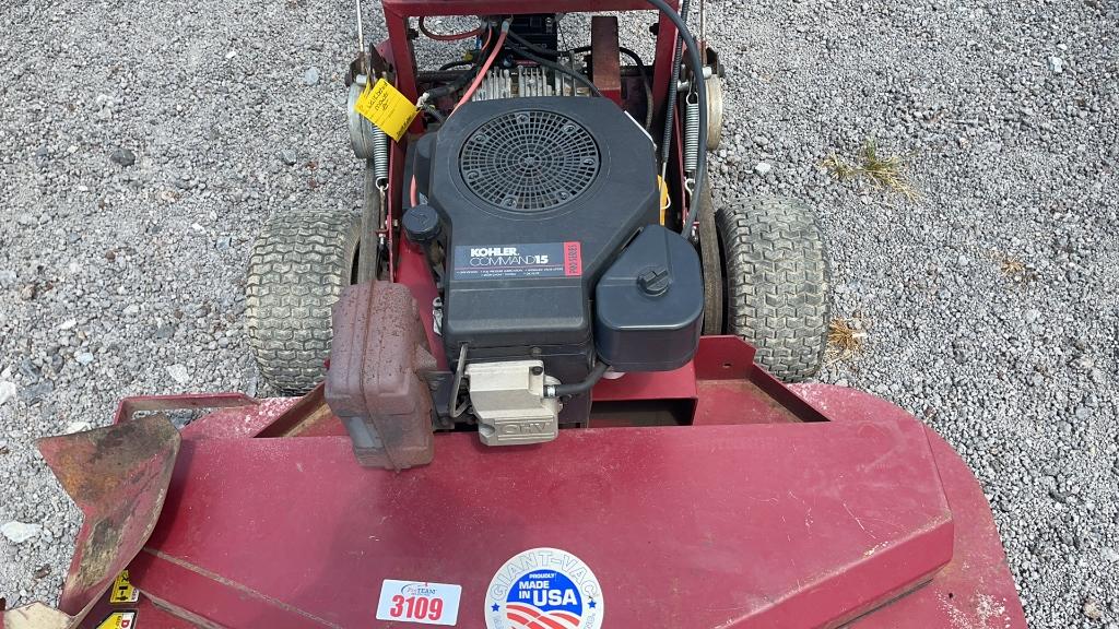 GIANT VAC TURF DOMINATOR WALK BEHIND MOWER