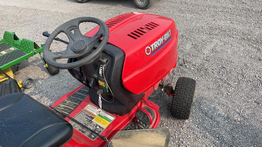 TROY-BILT SUPER BRONCO RIDING MOWER