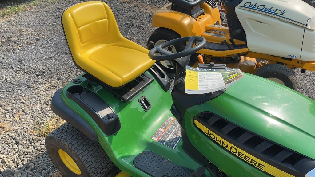 JOHN DEERE D140 RIDING MOWER